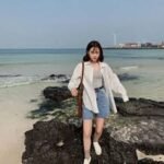 Outfit Liburan ke Pantai: