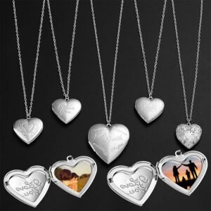 Locket dan Cord Necklace: 