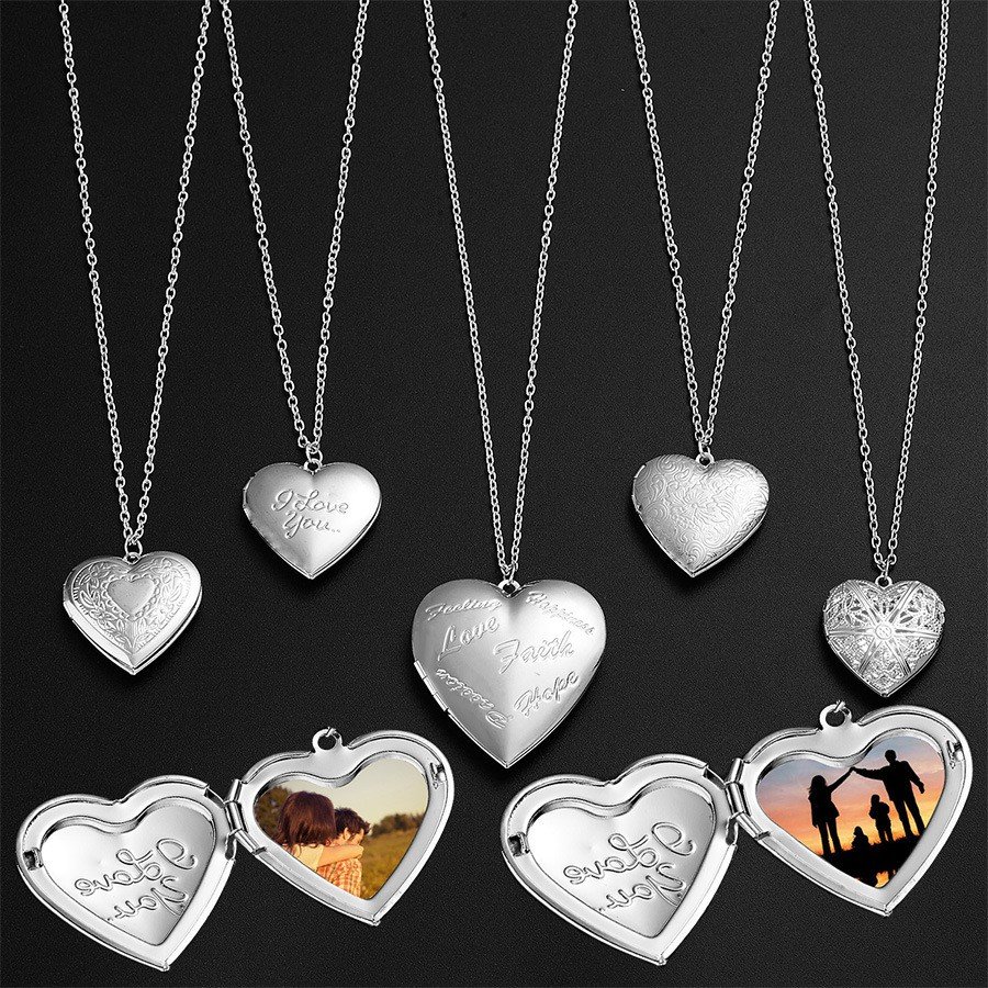 Locket dan Cord Necklace: